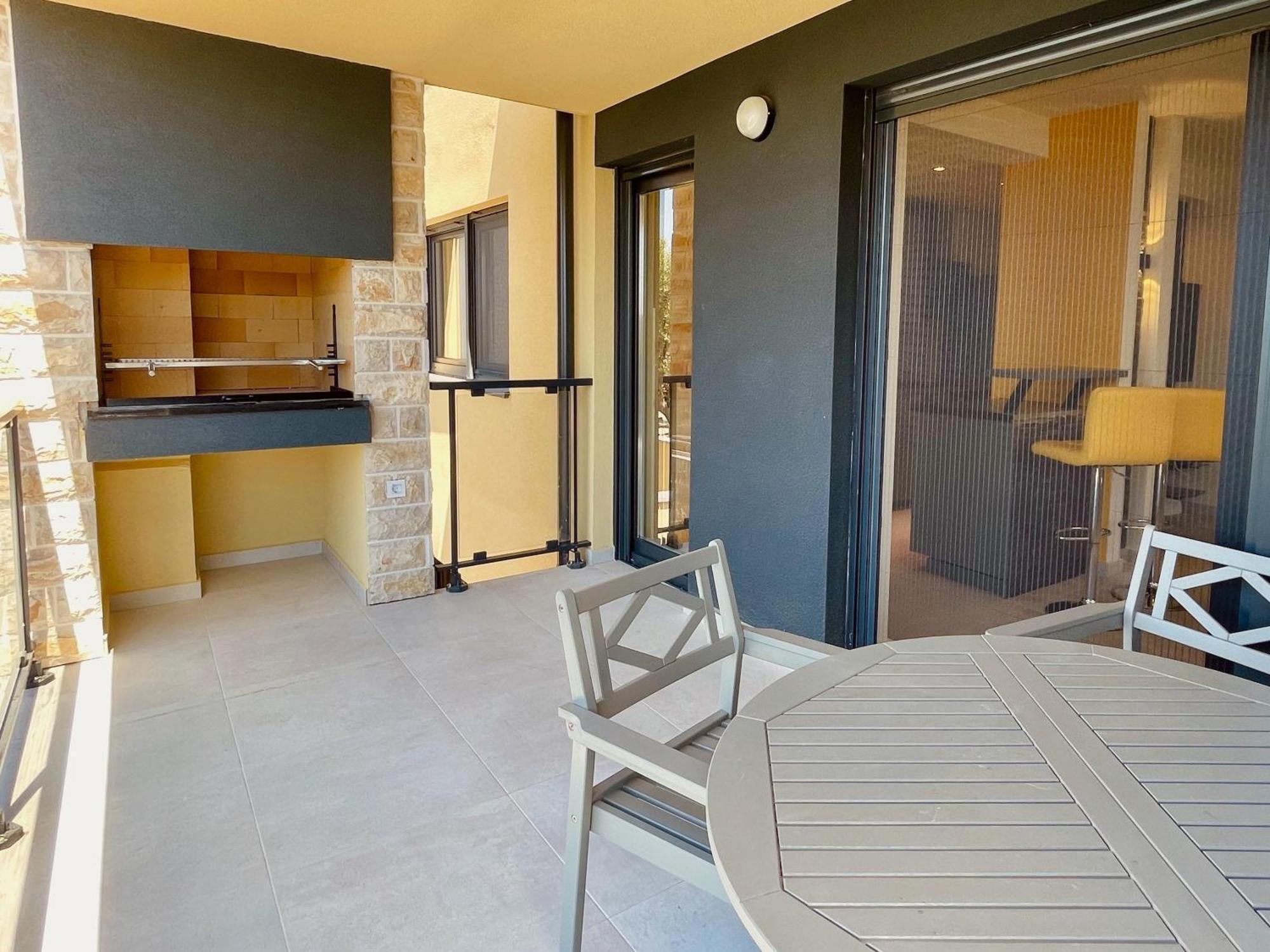 Ferienwohnung Mit Beheiztem Pool, 60 M Vom Strand Maslenica Exterior foto